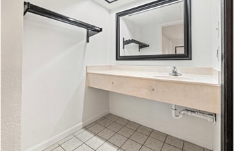 1024 Bridge City Ave in Bridge City, LA - Building Photo - Building Photo