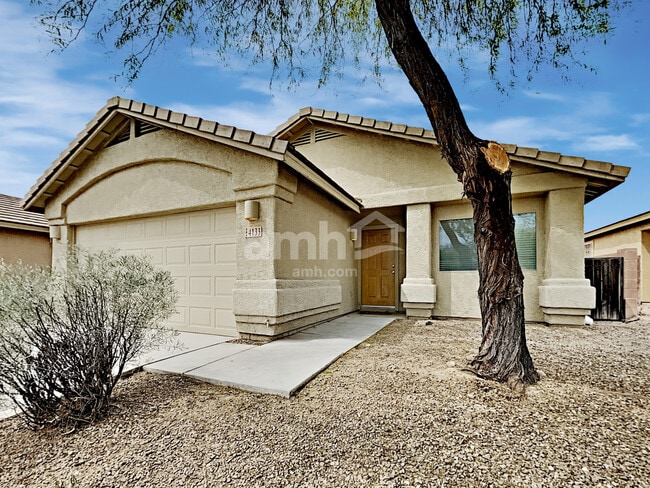 property at 4133 E Lushfield Dr