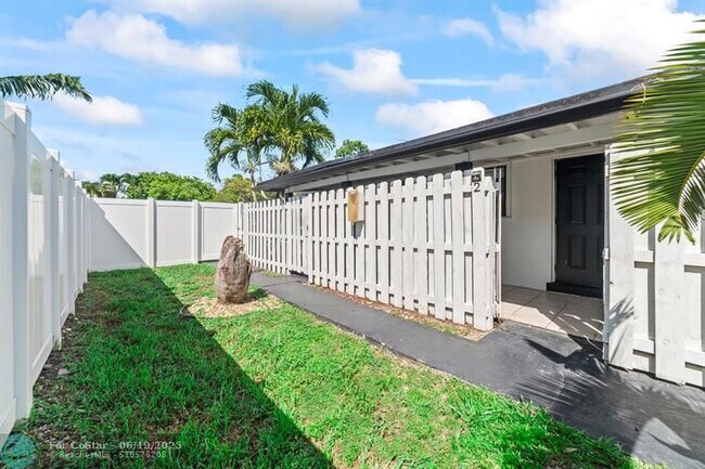property at 814 NE 14th Pl