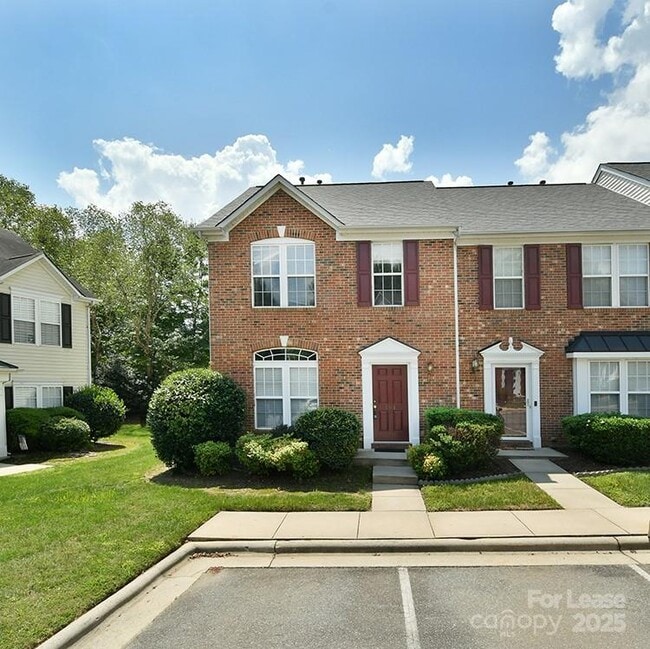 1965 Charlotte Hwy in Mooresville, NC - Building Photo - Building Photo
