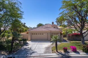 24 Vía Las Flores in Rancho Mirage, CA - Foto de edificio - Building Photo