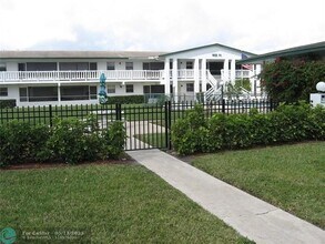 1621 NW 46th Ave in Lauderhill, FL - Building Photo - Building Photo