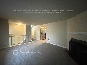 3725 SW 332nd Pl in Federal Way, WA - Building Photo - Building Photo