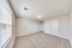 12930 Royal Ann Wy in Tomball, TX - Building Photo