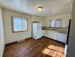 2504 Spruce Dr in Loveland, CO - Building Photo - Building Photo