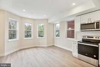 3345 N 19th St in Philadelphia, PA - Building Photo - Building Photo