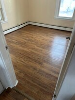 8 Arch Ave in Lewiston, ME - Building Photo