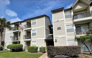 1964 Lake Atriums Cir, Unit 158 in Orlando, FL - Building Photo