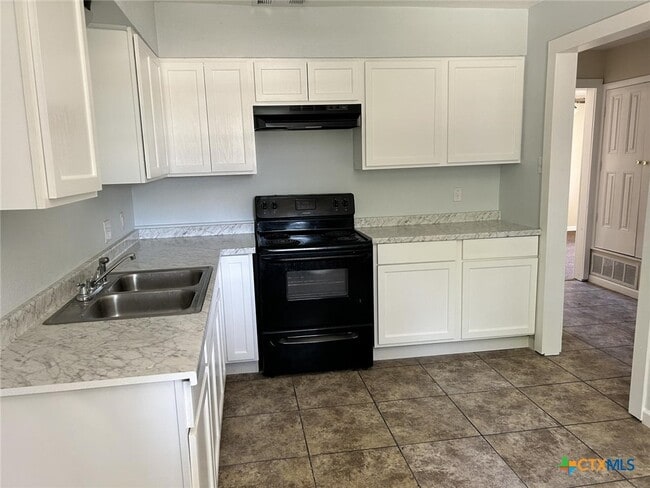 1409 Calle Nogal in Temple, TX - Building Photo - Building Photo