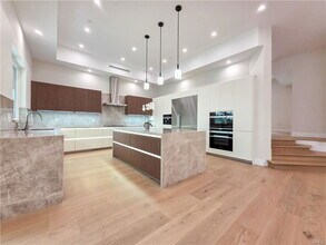 10511 Mary Bell Ave in Los Angeles, CA - Building Photo - Building Photo