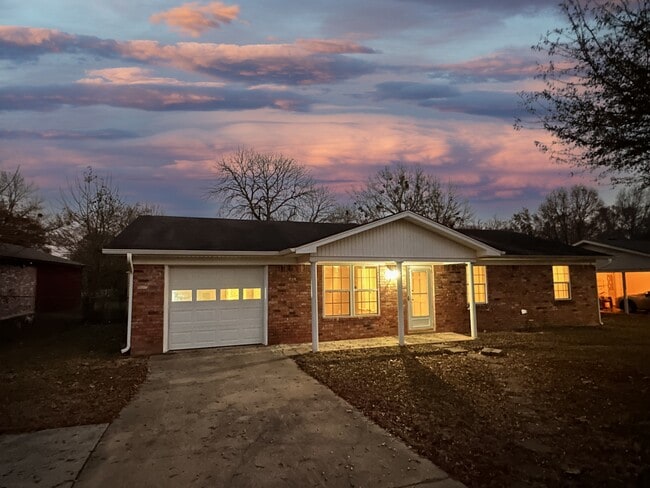 4708 Pinson Dr in Texarkana, AR - Building Photo - Building Photo