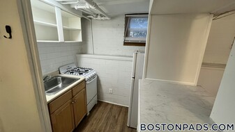 99 Hancock St in Cambridge, MA - Building Photo