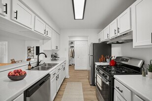 ReNew Woodland Ranch North in Kentwood, MI - Building Photo