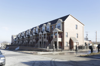 Rose Hill Townhomes in Kansas City, MO - Building Photo - Building Photo