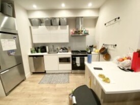 118 Buttonwood St, Unit 1 in Boston, MA - Building Photo