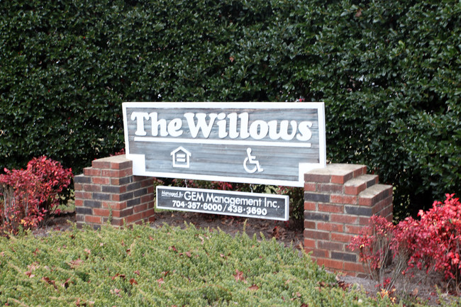 The Willows in Morganton, NC - Building Photo - Building Photo