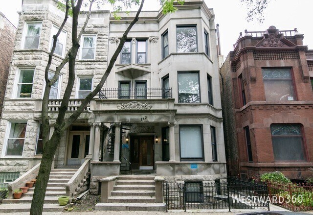 property at 842 W Barry Ave