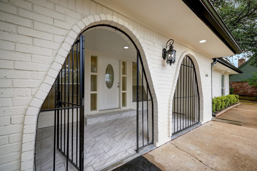 5506 Bent Bough Ln in Houston, TX - Building Photo