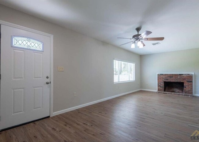 2620 Echo Ave in Bakersfield, CA - Building Photo - Building Photo