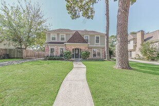 11307 Canyon Trail Dr in Houston, TX - Building Photo