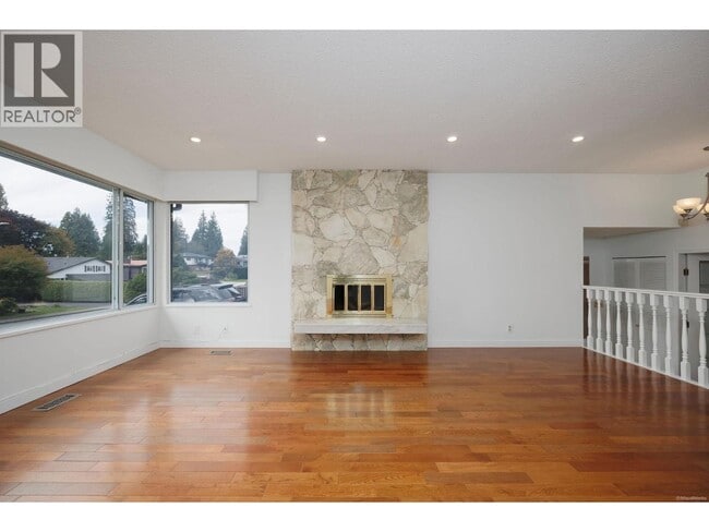 22XX King Albert Ave in Coquitlam, BC - Building Photo - Building Photo