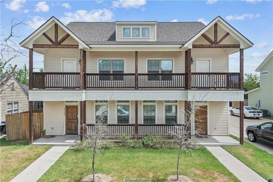 304 Cooner St, Unit B in College Station, TX - Building Photo