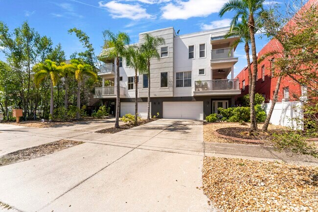 113 S Newport Ave in Tampa, FL - Building Photo - Building Photo