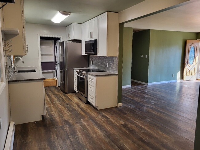 1827 Collyer St in Longmont, CO - Building Photo - Building Photo