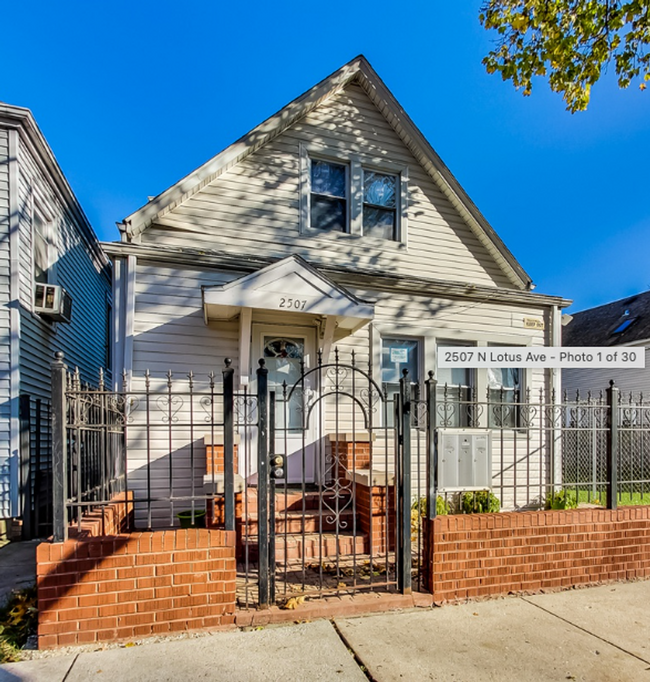property at 2507 N Lotus Ave
