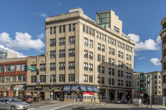 1126 Boylston St, Unit 603 in Boston, MA - Building Photo - Building Photo