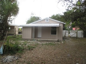 209 Maine Ave in Apopka, FL - Building Photo - Building Photo