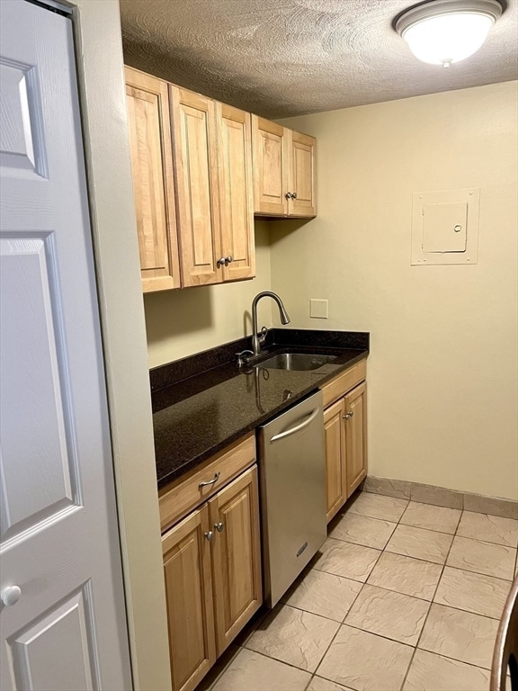 103 Grove St in Rockland, MA - Building Photo - Building Photo