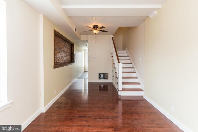 property at 112 E Allen St