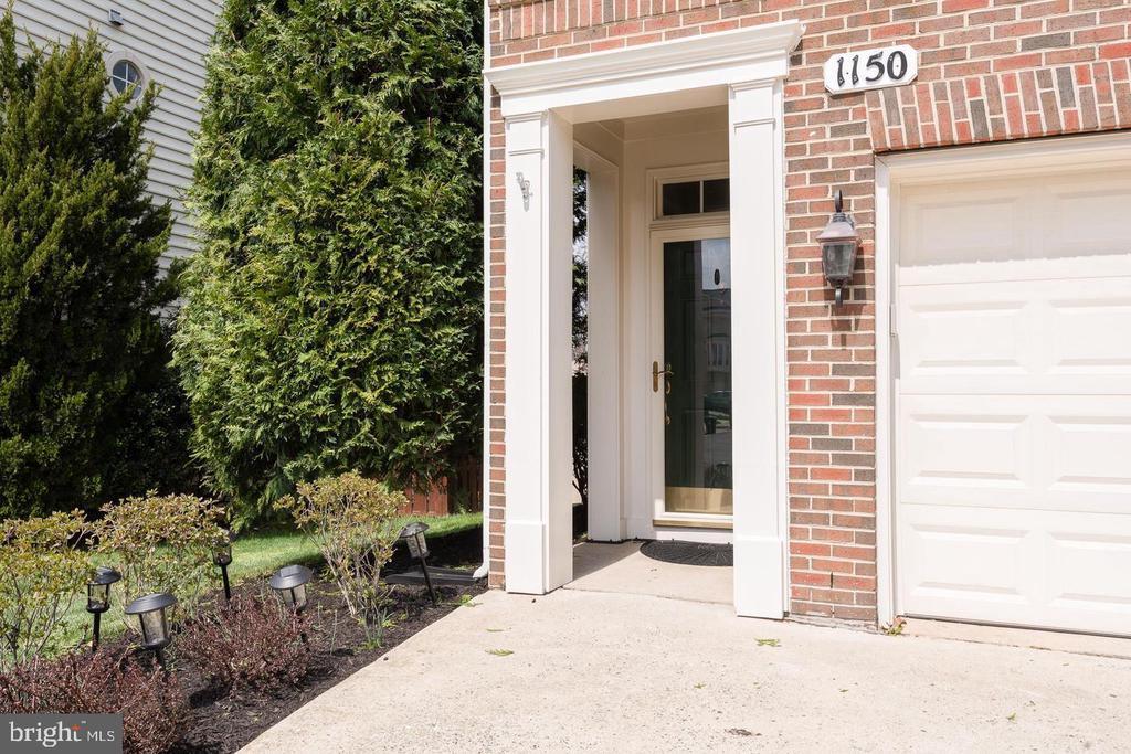 1150 Keokuk Terrace NE in Leesburg, VA - Building Photo