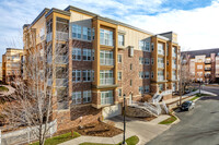 Silver Lake Village in Minneapolis, MN - Foto de edificio - Building Photo