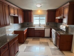 1616 Rio Vista Ave in Houma, LA - Foto de edificio - Building Photo