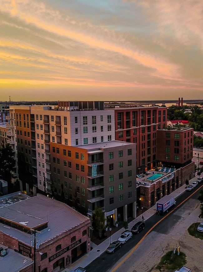 Sky Garden Apartments in Charleston, SC - Foto de edificio - Building Photo