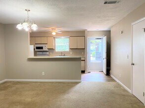 900 State Rd S-7-297 in Beaufort, SC - Building Photo - Building Photo