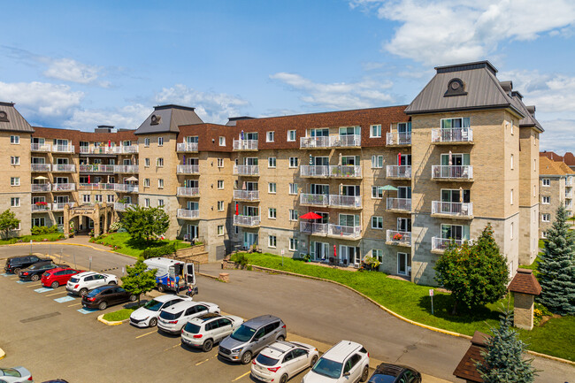 Les Jardins du Château in Mascouche, QC - Building Photo - Building Photo