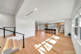 23635 Marylee St in Los Angeles, CA - Building Photo - Building Photo