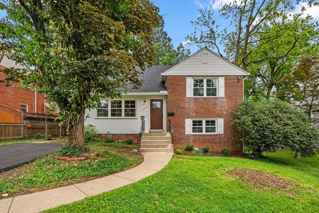 property at 10021 Brunett Ave