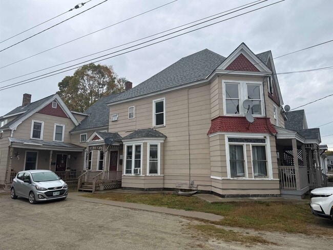 property at 7 Pine St