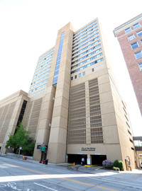 Ligutti Tower in Des Moines, IA - Foto de edificio - Building Photo