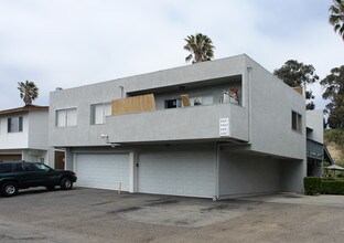 2661-2667 Harbor Blvd in Ventura, CA - Building Photo - Building Photo