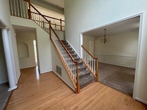 15938 Wayland Dr in Charlotte, NC - Foto de edificio - Building Photo