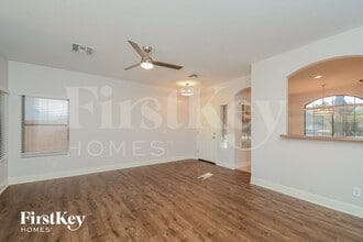 13030 W Windrose Dr in El Mirage, AZ - Foto de edificio - Building Photo