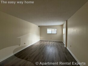 345 Franklin St, Unit #104 in Cambridge, MA - Building Photo - Building Photo