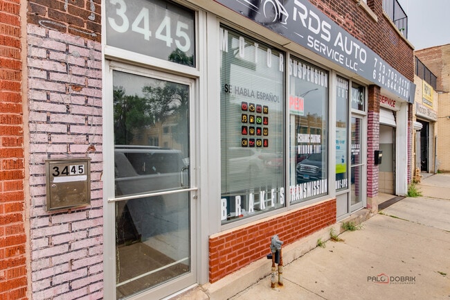 3445 N Pulaski Rd in Chicago, IL - Building Photo - Building Photo
