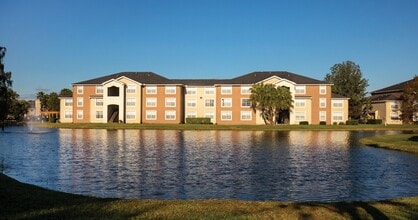 Lakes at North Port Apartments in North Port, FL - Building Photo - Building Photo