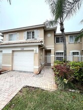 17092 NW 22nd St, Unit E-2419 in Pembroke Pines, FL - Building Photo - Building Photo